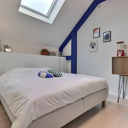 Apartment Flat *