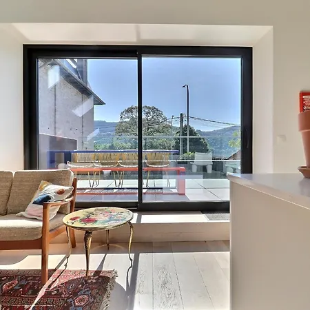 Flat Apartment *